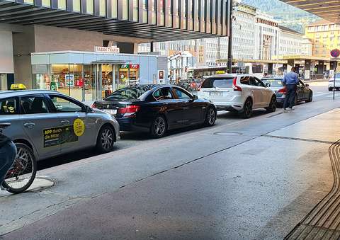 Taxis am Innsbrucker Hauptbahnhof