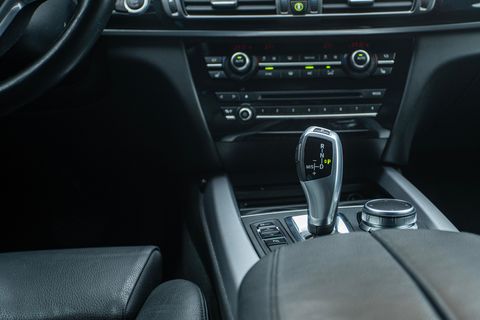 rolfvandewal-gearstick